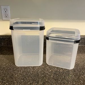 TUPPERWARE CANISTER SET (2) NEW UNUSED